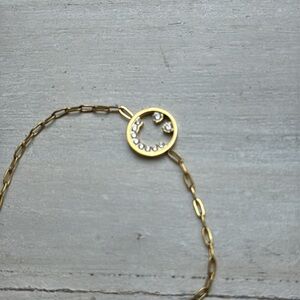 Smiley face gold diamond link bracelet